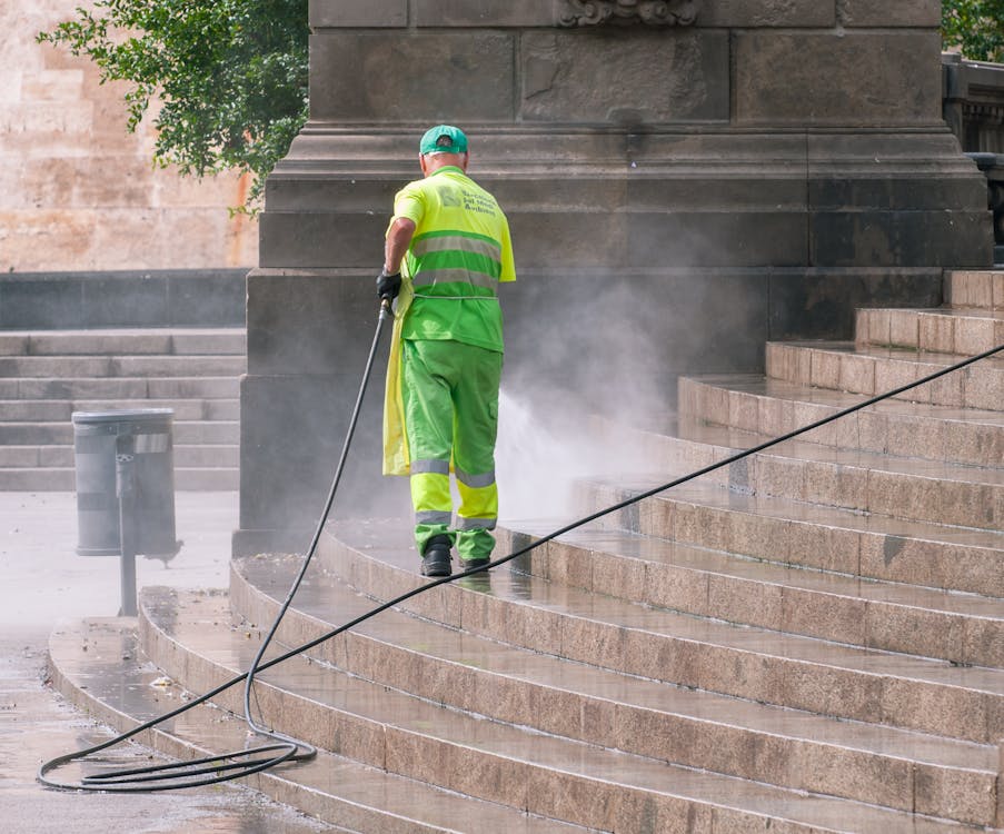 Professional power washing service in Grand Rapids